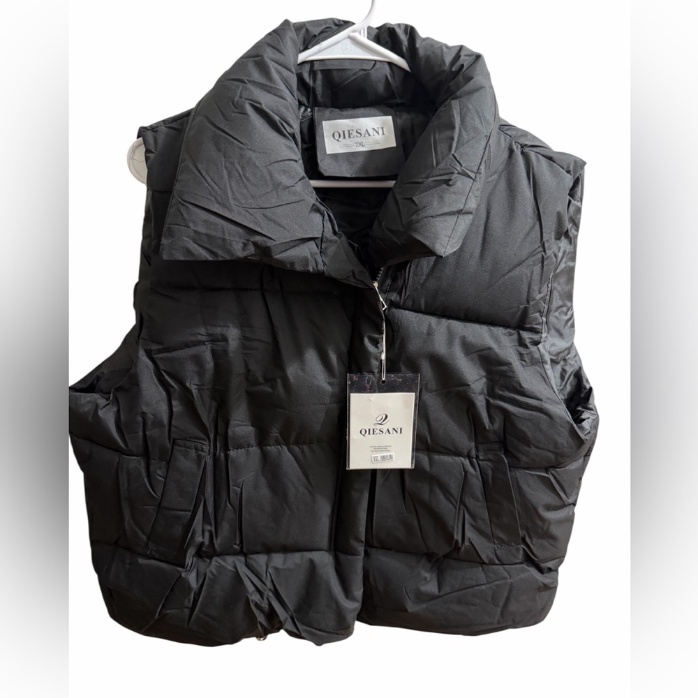 Women’s black puffer vest by Qiesani! New with tags! Has 2 pockets on each side! - Picture 2 of 6